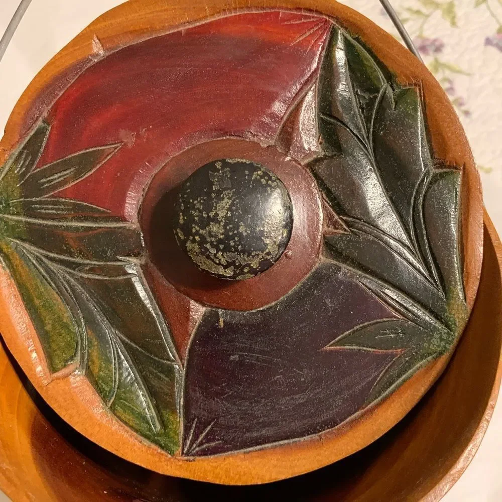 Hand carved & hand painted wooden vintage ice bucket
